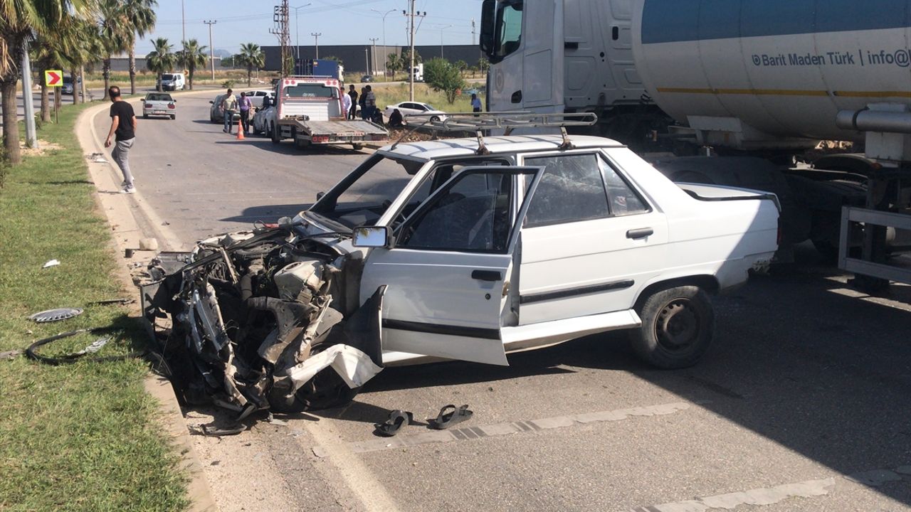 ADANA - Trafik kazası sonrası çıkan kavgada yaralı sürücü silahla vuruldu
