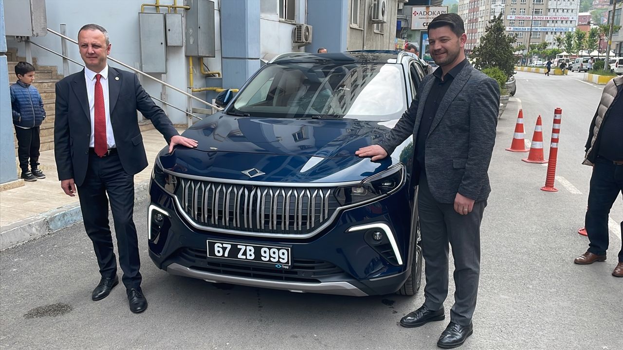 ZONGULDAK - Türkiye'nin yerli otomobili Togg, belediyenin yeni makam aracı oldu