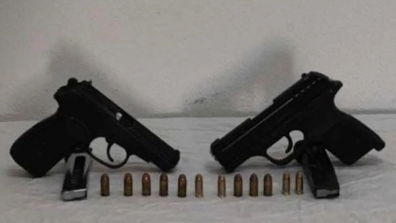 Muğla'da ruhsatsız silah taşıyan 2 şüpheli gözaltına alındı