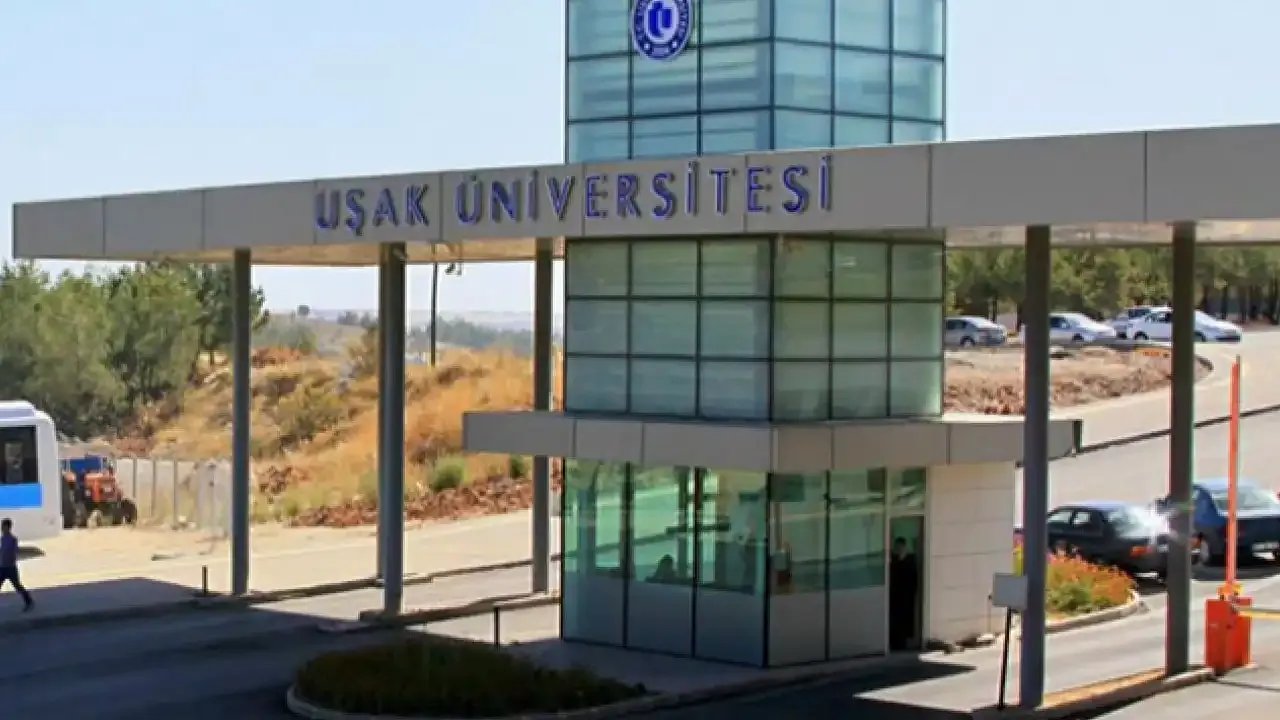 En İyi Gelişim Gösteren 3 Üniversiteden Biri "Uşak Üniversitesi"