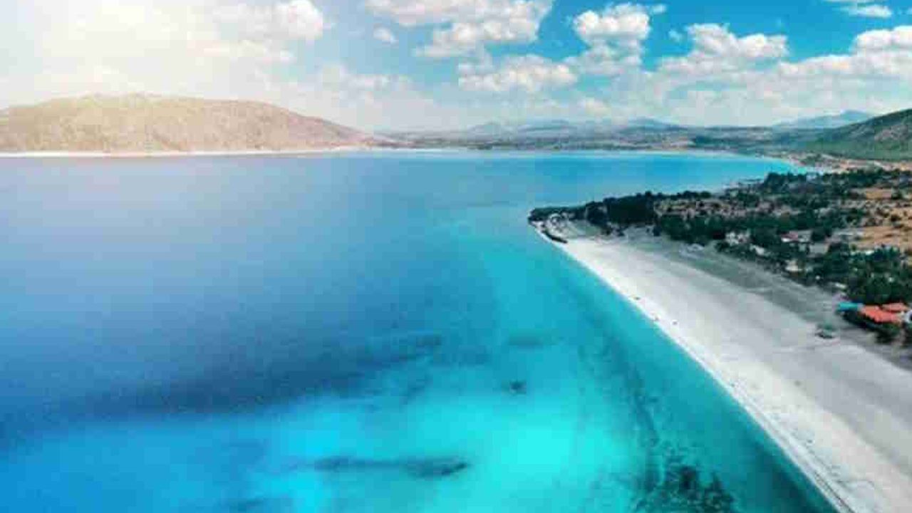 Türkiye'nin Maldivleri Salda Gölü Keşfedilmeyi Bekliyor