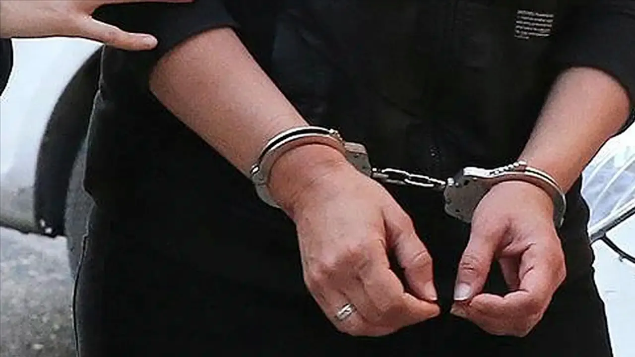 İzmir'de suç örgütüne yönelik operasyonda 4 kişi tutuklandı