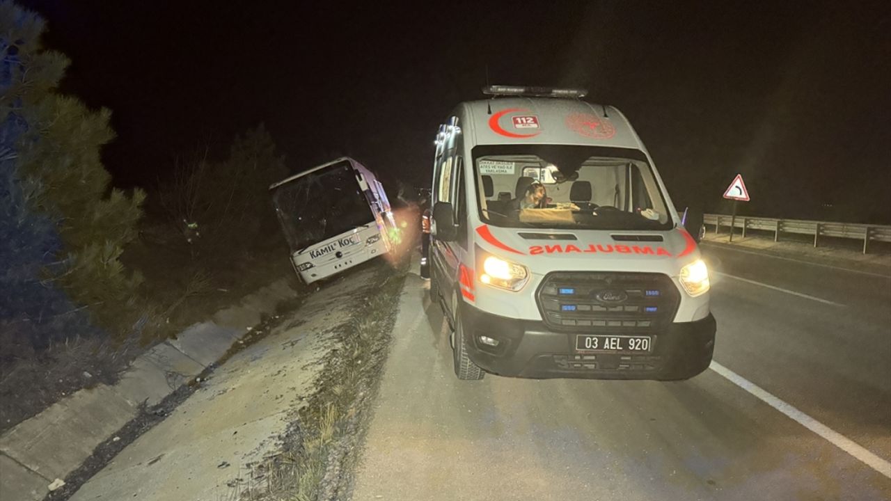 Afyonkarahisar Sandıklı'da kaza!  4 kişi yaralandı