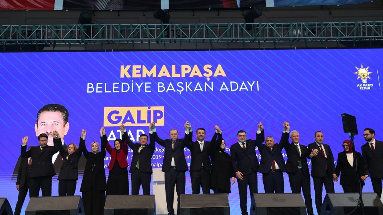 Cumhur İttifakı'nın İzmir ilçe belediye başkan adayları tanıtıldı