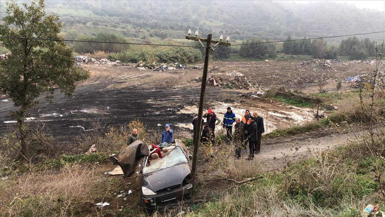 Aydın'da Şarampole Devrilen Otomobilin Sürücüsü Yaralandı