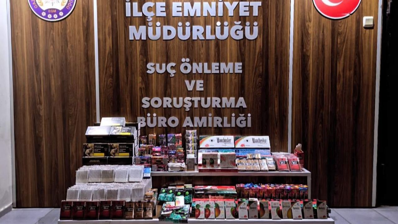 İzmir'de kaçakçılık operasyonlarında 4 kişi yakalandı