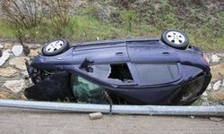 Uşak'ta Şarampole Devrilen Otomobilin Sürücüsü Yaralandı