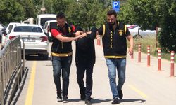 İzmir merkezli FETÖ operasyonunda 9 kişi yakalandı