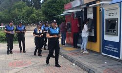 ADANA - Polis, "yardım" bahanesiyle dolandırıcılığa karşı vatandaşı uyardı