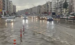 Ege Bölgesi İçin Gök Gürültülü Sağanak Uyarısı Yapıldı