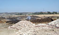 HATAY - Açık alandaki atık malzeme yangını söndürüldü