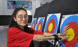 KAYSERİ - Kayserili ikiz okçular, milli takım hedefiyle çalışıyor