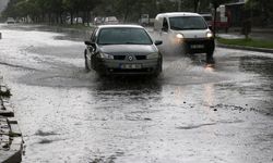 Bodrum'da sağanak günlük yaşamı olumsuz etkiledi