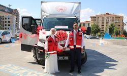 MALATYA - Mobil sosyal hizmet aracı depremzedenin gelin arabası oldu