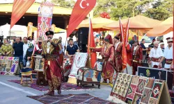 Eşme'de Kilim Festivali Başladı! Coşkulu Şekilde Devam Ediyor..