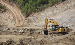Manisa Demirci'de sulama göleti yapımına başlandı