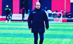 Uşakspor'da Yeni Teknik Direktörü Belli Oldu! Rıdvan Geçkin Getirildi