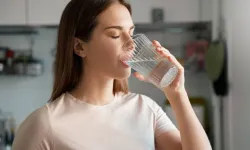 Günde 8 Bardak Su İçmenin Bilimsel Olarak Kanıtlanmış 7 Faydası
