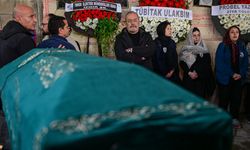 İzmir'de Darp Sonucu Ölen Dr. Salih Zafer Dicle Toprağa Verildi!