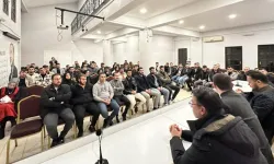 Uşak Ak Parti Gençlerle Bir Araya Geldi