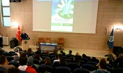 Uşak Üniversitesi'nde Düzenlenen Panelde İnsan Hakları ve Çifte Standartlar Tartışıldı
