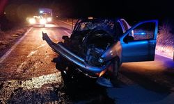 Çavdarhisar'da Otomobil İle Traktör Çarpıştı: 2 Yaralı