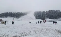 Uşaklıların Uğrak Yeri Murat Dağı’na Beklenen Kar Yağmadı