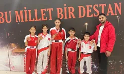 Eşme'li Sporcular Kick Boks’ta Tarih Yazdı