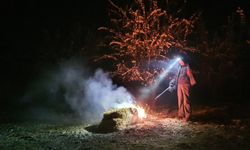 Çiftçiler ateş yakıp "zirai don nöbeti" tuttu