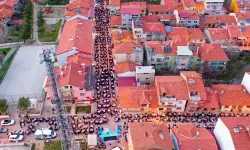 Uşak Dikilitaş Mahalesinde Binlerce Kişi Birlikte Oruç Açtı