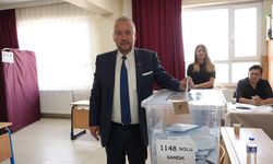 CHP Belediye Başkan Adayı Özkan Yalım Oyunu Kullandı