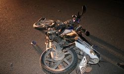 Afyonkarahisar'da hafif ticari araçla çarpışan motosiklet sürücüsü yaralandı