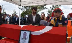 Isparta'da ki Kazada Şehit Olan Trafik Polisinin Cenazesi Afyonkarahisar'da Defnedildi