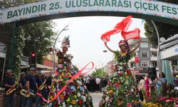 Bayındır'da çiçek festivali başladı