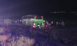 Afyonkarahisar'da otobüsle otomobilin çarpıştı: 1 ölü 4 yaralı