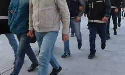İzmir merkezli 3 ildeki FETÖ operasyonunda 6 şüpheli gözaltına alındı