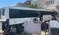 Aydın'da yolcu otobüsünün eve çarpması sonucu 1 kişi öldü