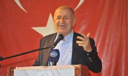 Zafer Partisi Genel Başkanı Özdağ, İzmir'de partililerle bir araya geldi