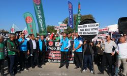 İzmir'de Hugo Boss Türkiye Tekstil AŞ'deki işten çıkarmalar protesto edildi