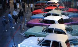 İzmir'de Motorlu Araçlar Fuarı kapılarını açtı