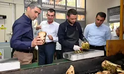 Vali Aktaş, Türkiye’nin İlk Şeker Fabrikası Olan ''Uşak Şeker Fabrikası’nı '' Ziyaret Etti