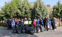 Aydın'da jandarma ve gönüllülerden çevre temizliği