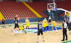 Uşak Basketbol Deplasmandan "Lider" Dönüyor