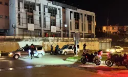 İzmir polisinden eş zamanlı "asayiş ve dar alan uygulaması"