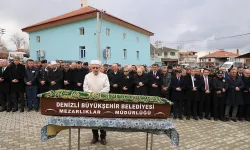 Denizli'de traktörün devrilmesi sonucu ölen sürücünün cenazesi defnedildi