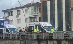 Uşak Dörtyol köprülü kavşakta 3 araç çarpıştı: 2 yaralı