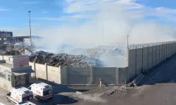 Aydın'da kağıt fabrikasının depolama alanında çıkan yangın kontrol altında