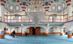 Bodrum Belediyesi'nden ramazan öncesi cami temizliği