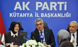 Sağlık Bakanı Memişoğlu, AK Parti Kütahya İl Başkanlığını ziyaretinde konuştu: