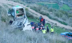 Muğla'da hasta taşıyan minibüsün devrilmesi sonucu 1 kişi öldü, 5 kişi yaralandı